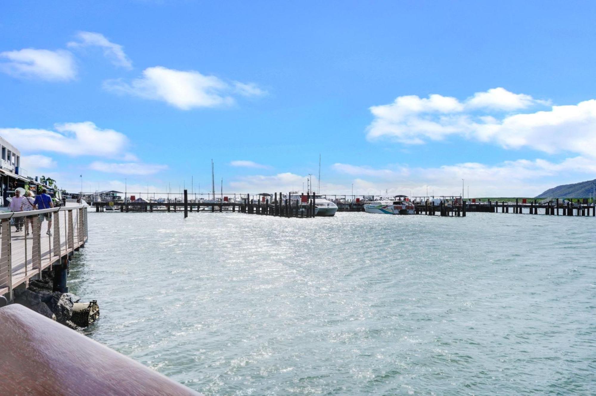 602 Harbour Lights With Ocean Views Otel Cairns Oda fotoğraf